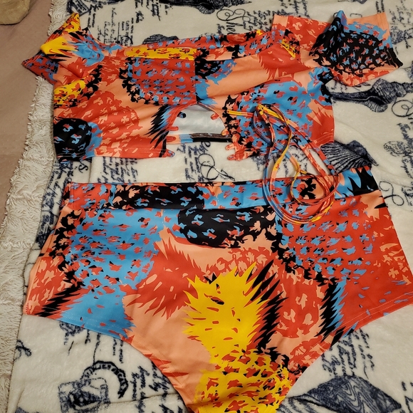 Loragal Swim Set: 2XL, Multicolor - Picture 2 of 2